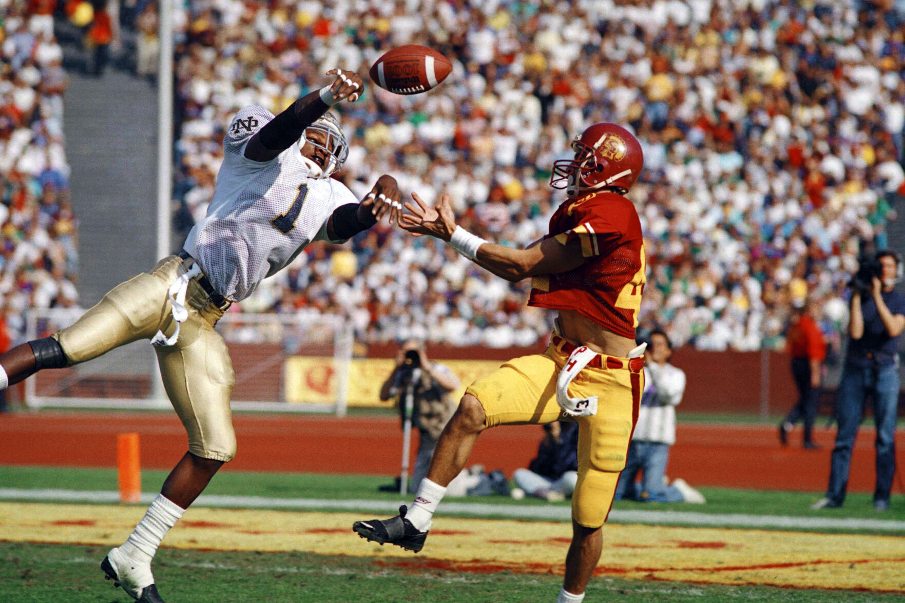 1988: No. 1 Notre Dame beats No. 2 USC in battle of unbeatens